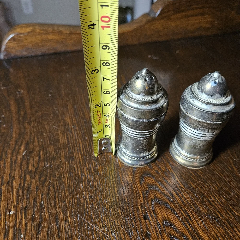 Vintage Silver Plated Salt and Pepper Shakers.